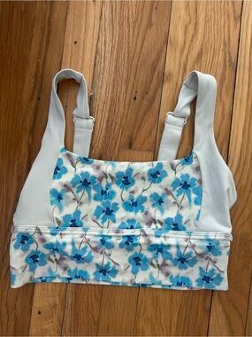 Vitality Cloud Sports Bra — Size Small